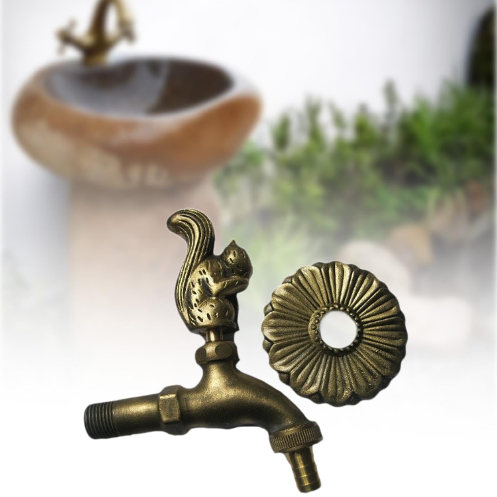 Homyl Rubinetto da Giardino Decorativo per Esterni, Lavanderia, Doccia, Statua di Scoiattolo