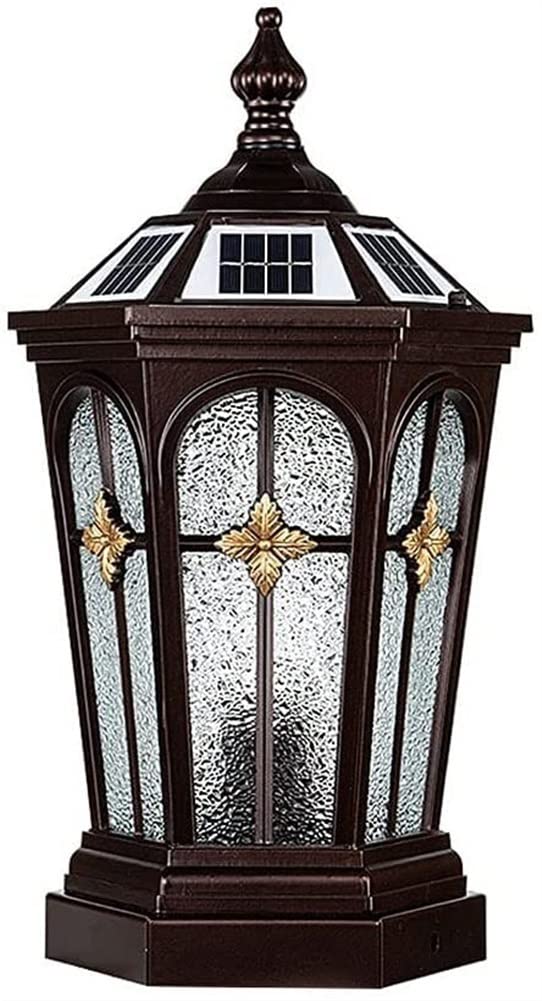 Borne sur pied solaire LED pour sécuriser escalier et allée de jardin