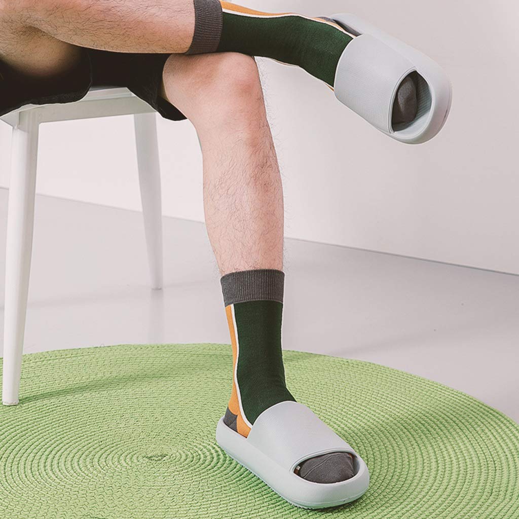 Zapatillas de baño Los deslizadores del verano de los hombres de cubierta inferior de baño suave Inicio resistente al desgaste aumento de cuatro estaciones espesados ​​con fugas sandalias y zapatillas
