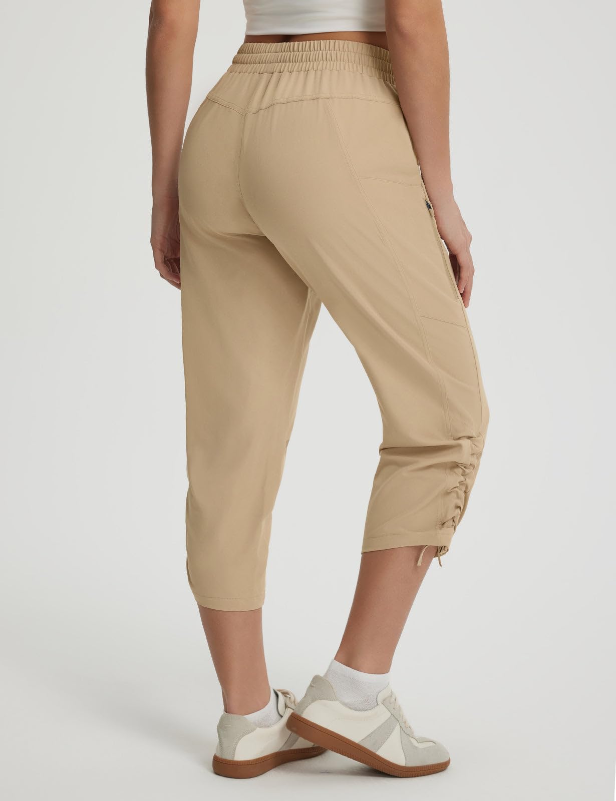baleaf Pantalon Randonnée Femme, Pantacourt Travail Pluie Été Printemps Cargo Pants Solaire Respirable avec Poches