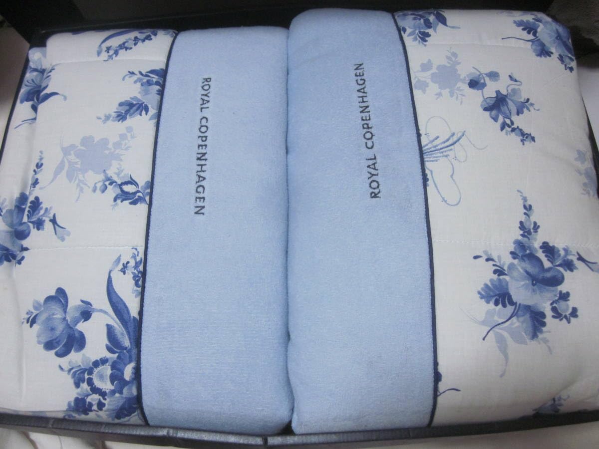 ロイヤルコペンハーゲン　シルク入り　綿　毛布　水色　２枚 ロイヤルコペンハーゲン シルク入り 綿 毛布 水色 2枚 ロイヤル
