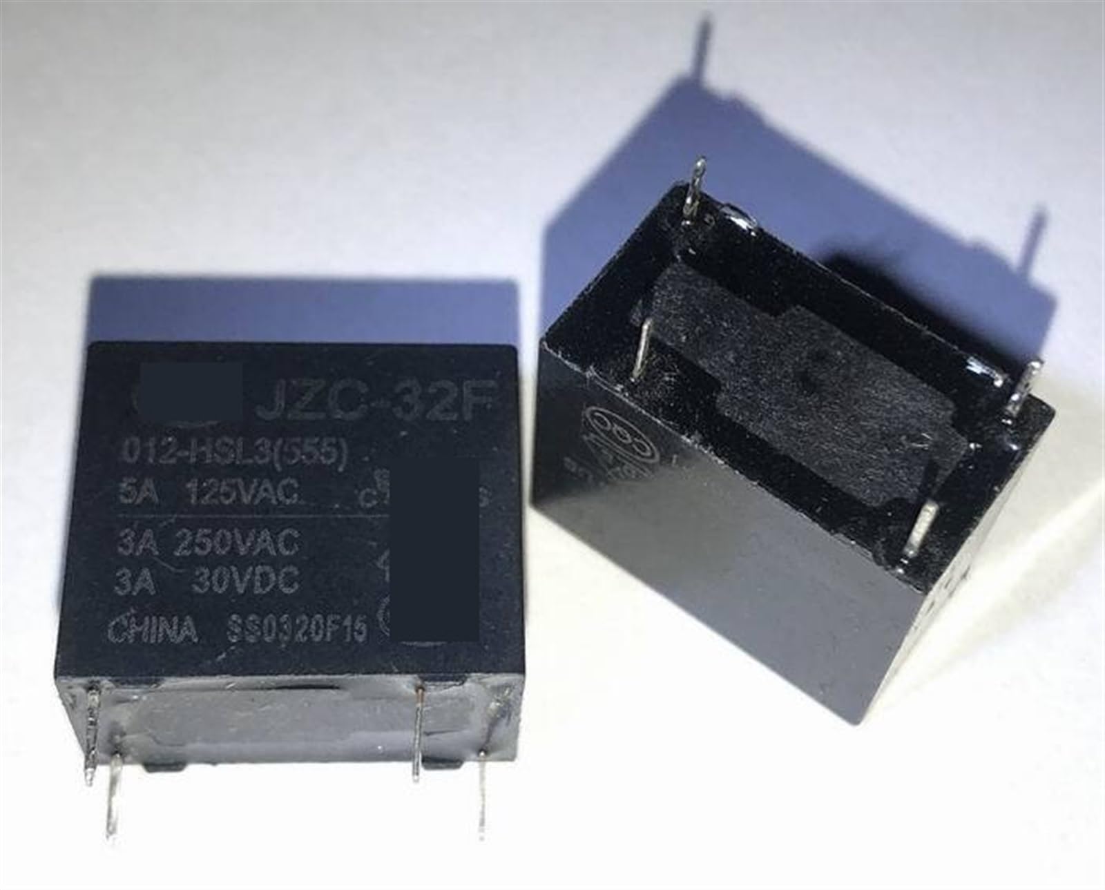 Relé JZC-32F 012-HSL3 sustituto de 4 pines para solucionar fallos en PCB