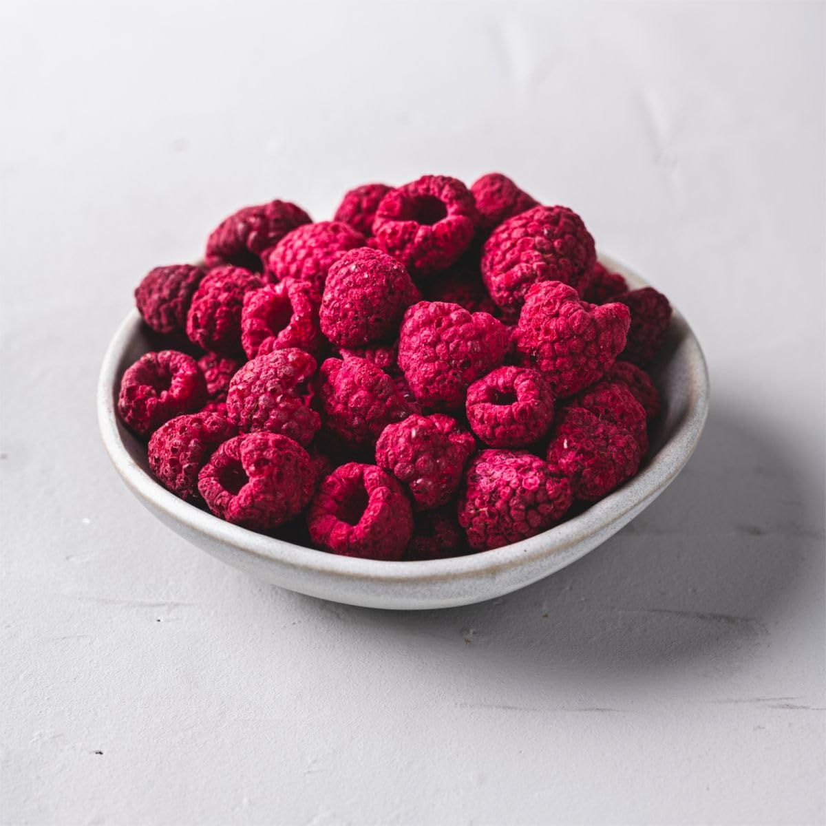 Müsli Mühle Bio Himbeeren gefriergetrocknet – ganze Frucht/Bruch – 500g | Für Müsli, Joghurt, Topping & als Snack – getrocknete Früchte – ballaststoffreich & ohne Zuckerzusatz – Trockenobst