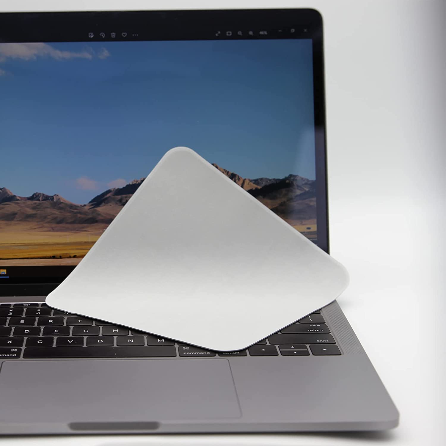 AAwipes Paños de pulido (6.3 x 6.3 pulgadas gris superfino) compatibles con Apple iPhone, iPad, MacBook, iWatch, paños de limpieza de microfibra suaves y no abrasivos (10 paquetes gris)
