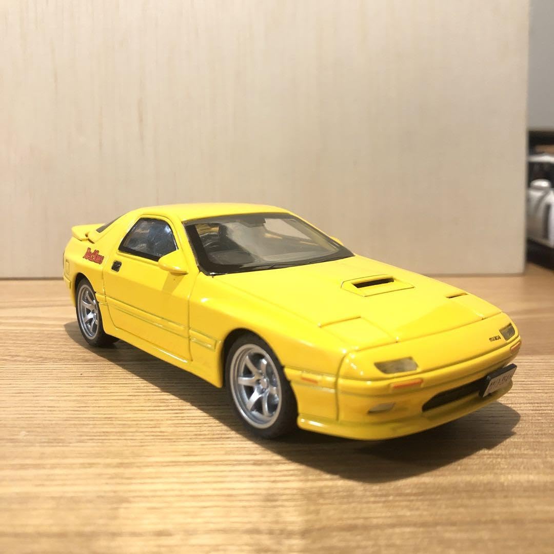 Amazon.co.jp: 1 32 マツダ RX-7 ミニカー白 FC3S 頭文字D