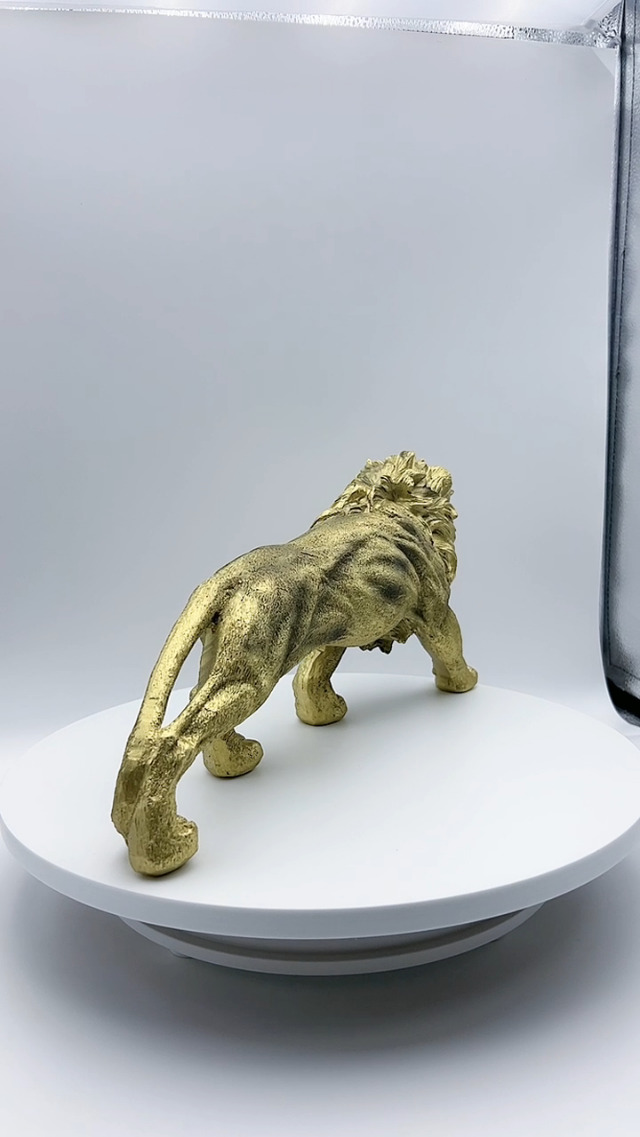Estatua de león de 15 pulgadas en resina color dorado miniatura 7