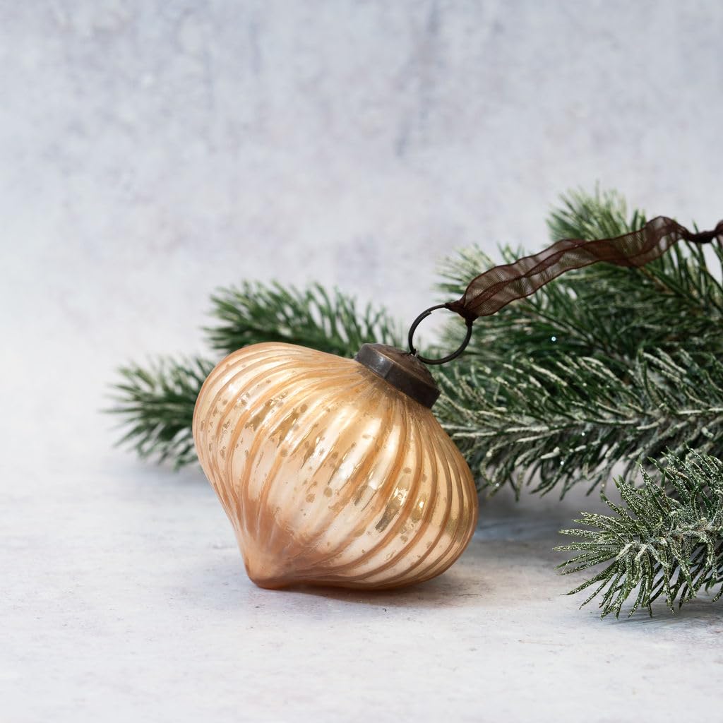 Arthur Cameron – 3" Ribbed Lantern Bauble – Luxury Christmas Baubles, Hand-Blown Glass Baubles & Xmas Decorations for Elegant Christmas Party Displays (Champagne)