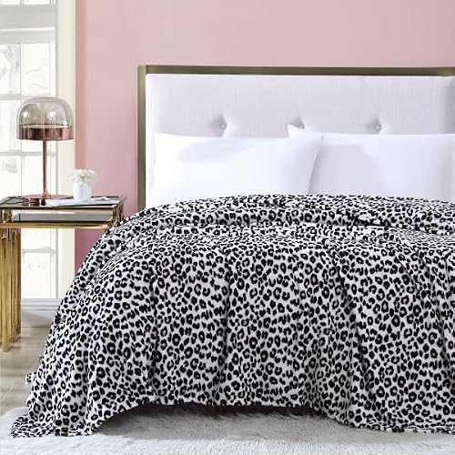 Betsey Johnson | Fleece Collection | Blanket - Ultra Soft & Cozy Plush Fleece, Lightweight & Warm, Perfect for Bed or Couch, King, Leopard