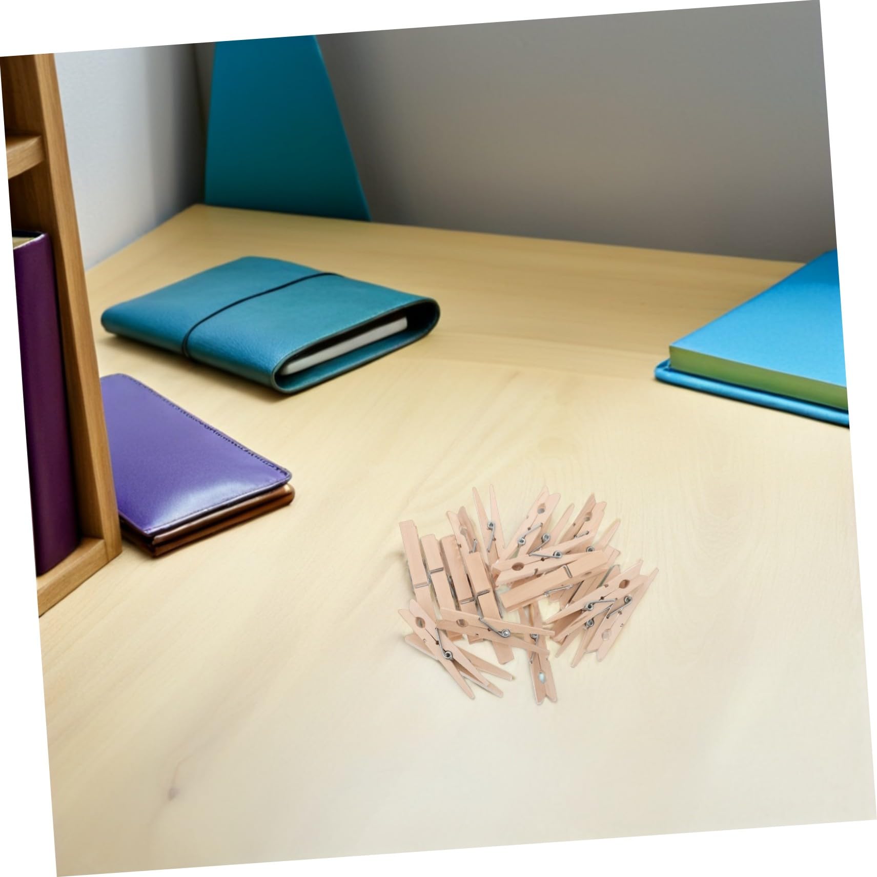 SOLUSTRE 150 Piezas Unidades Pinzas de Madera Mini para Ropa Resistentes al Viento Clips Versátiles para Colgar Calcetines Fotos y Prendas Delicadas Multiusos para Lavandería y Manualidades