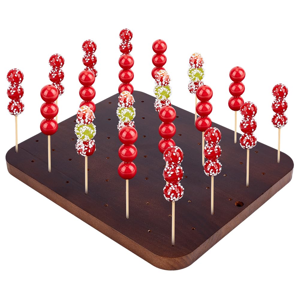 PH PandaHall Holzspieß Displayhalter 63 Löcher Lebensmittel Obstspieße Spießständer Tonfiguren Ausstellungsplatten Rechteckiger Pick Ständer für Kunsthandwerk Tonmodell Lebensmittel Party, 30x25cm