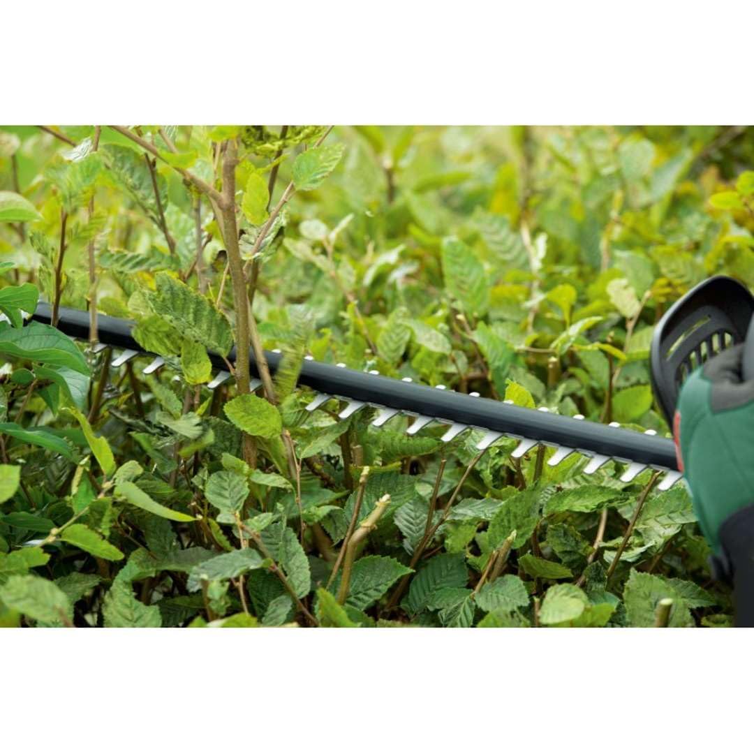Bosch Taille-Haies sans Fil - UniversalHedgeCut 18V-50 (sans Batterie, système 18V, Longueur de la Lame 50 cm, livré dans Une boîte en Carton)