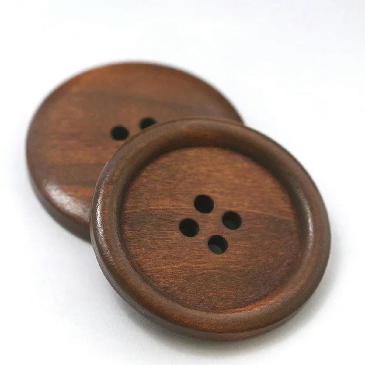 BOTTONE IN LEGNO 4 FORI ARTICOLI VARI VERNICIATO ANTICATO – Bottoni