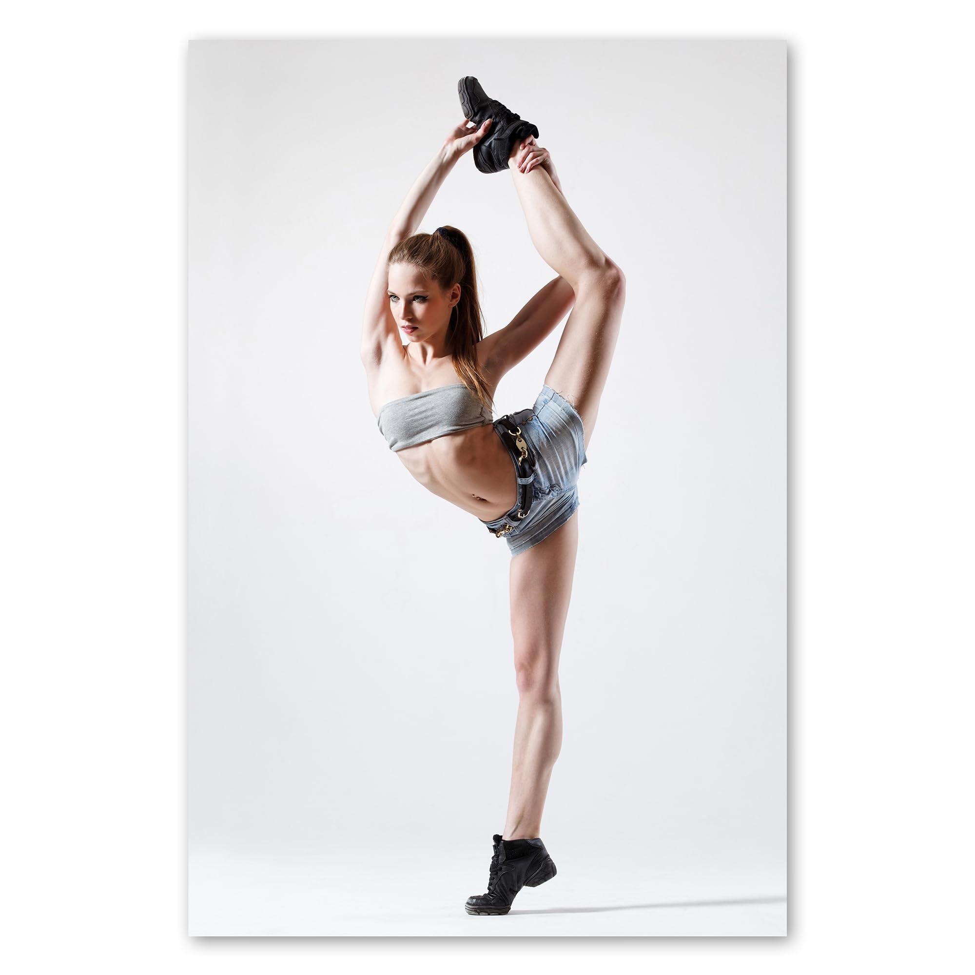 Postereck - 0639 - Ballerina and Hip Hop Dancing Woman Music – Wall Art, Photo Print, Dance Studio Decor, Fusion - ISO A - 11.7 x 16.5 in
