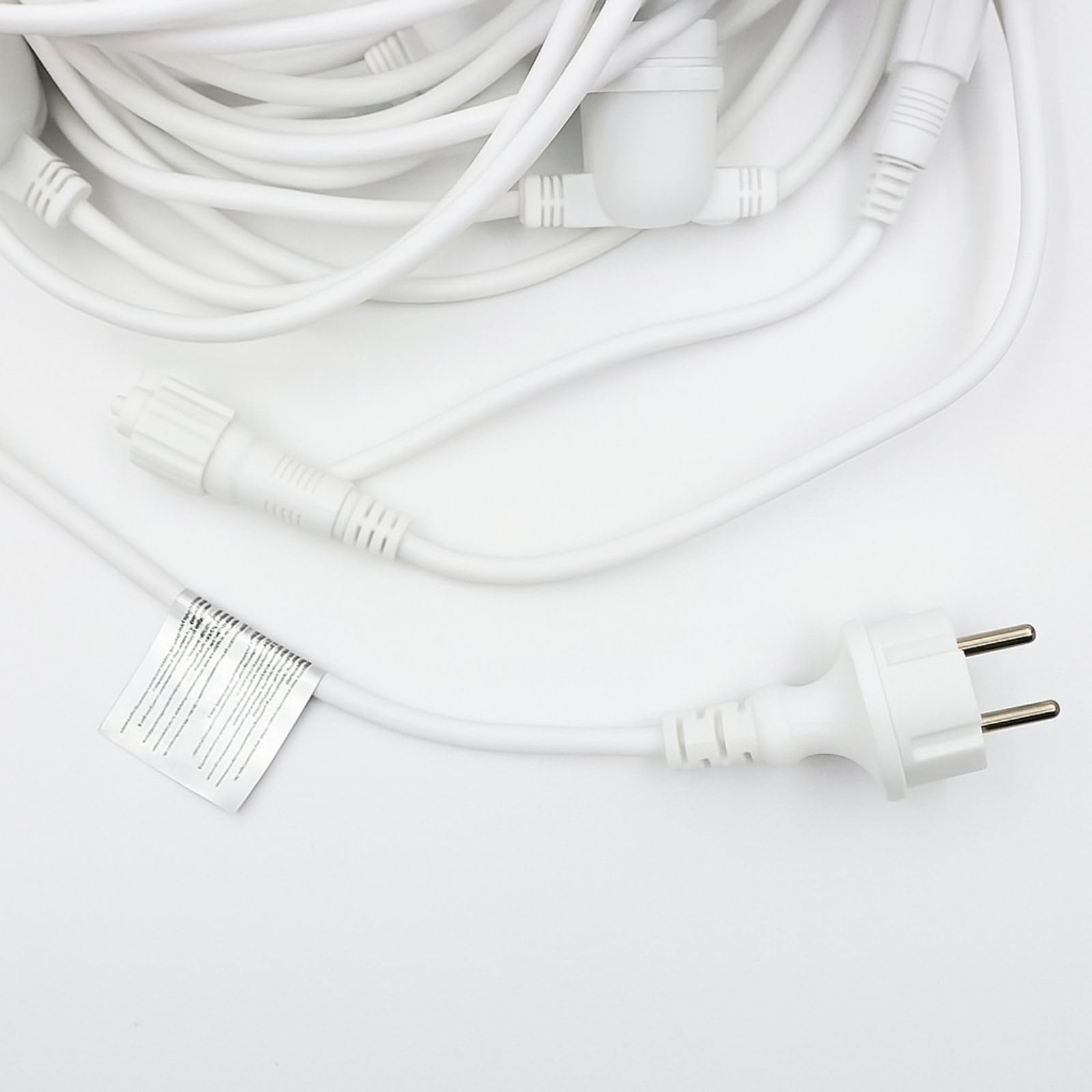 Luccika 10-metrowy łańcuch świetlny 10 metrów, 10 oprawek i 10 żarówek E27, wytrzymały kabel, IP44, przedłużany, kabel zasilający, do użytku na zewnątrz i wewnątrz (biały kabel lodowo-biały)