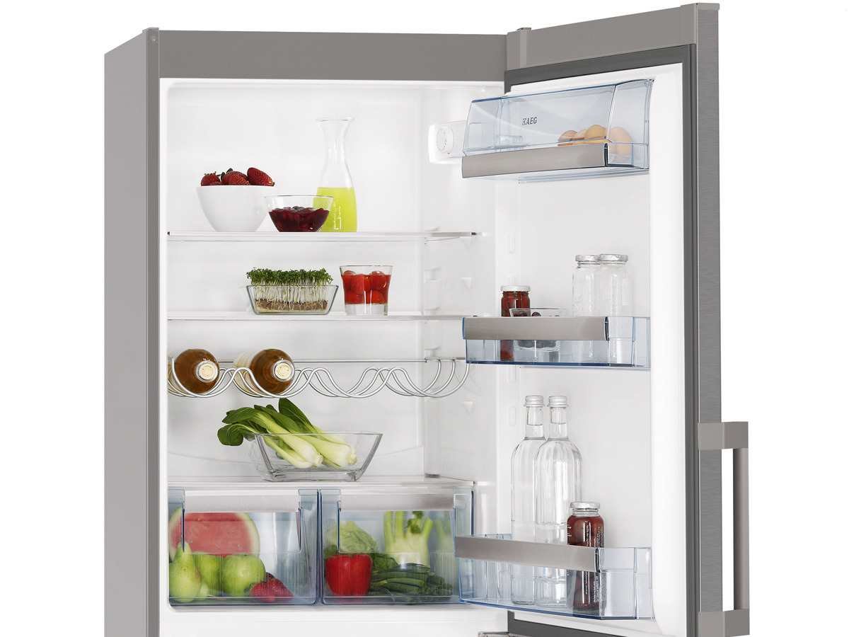 AEG S53220CSX2 Freestanding Stainless steel 198L 111L A++