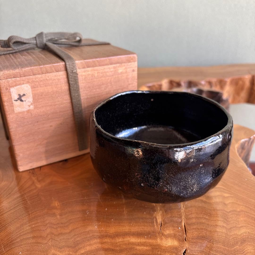 黒楽 抹茶碗 茶碗 茶道具 茶器 楽入 木箱 共箱 在銘 Amazon | 黒楽茶碗 楽焼 抹茶碗 茶道具 共箱 | ノーブランド品 | 抹茶