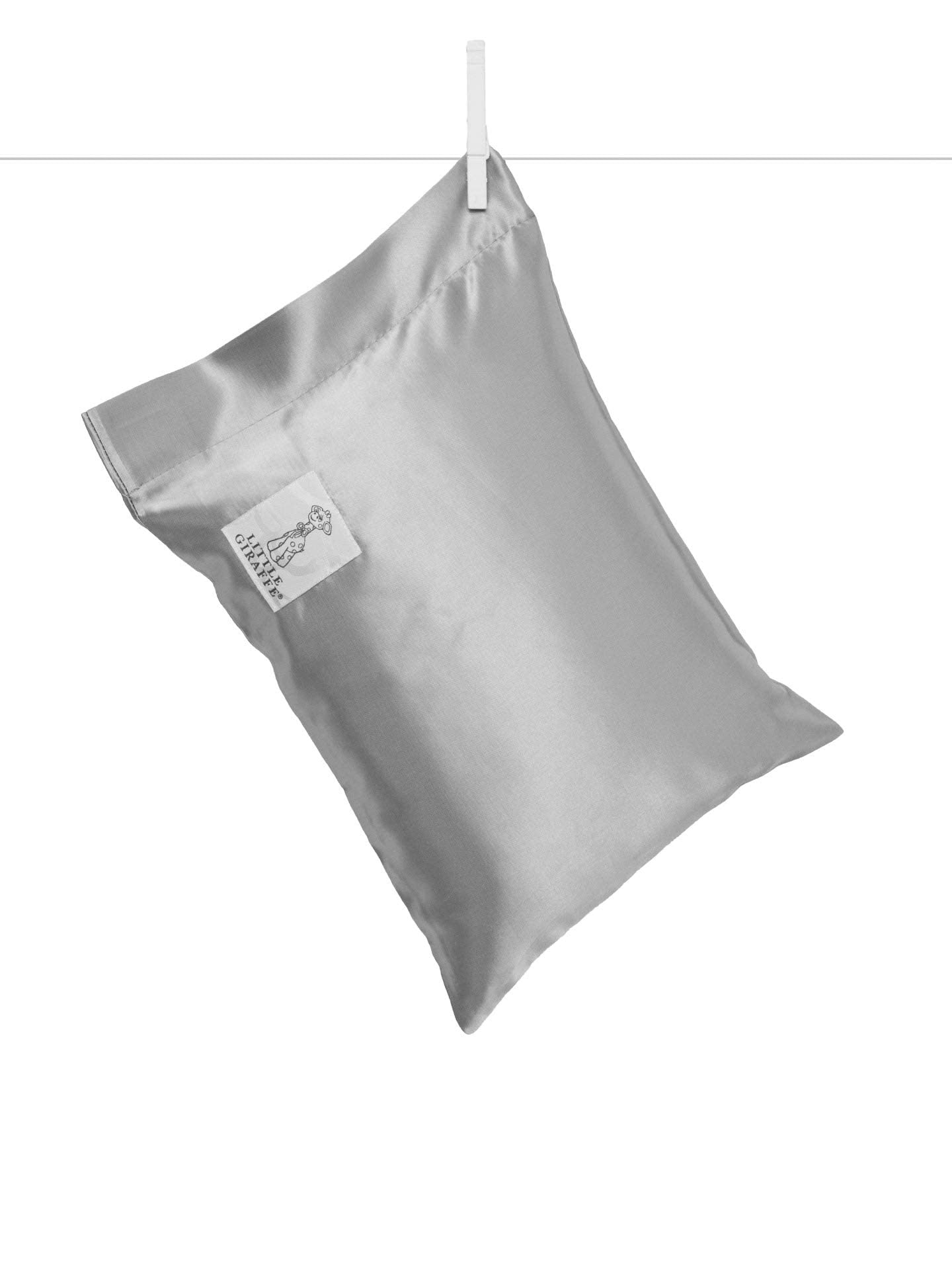 Taie d'oreiller satiné solide Little Giraffe argent pour couchage individuel