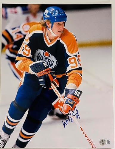 Wayne Gretzky Signed 8x10 Photo (Fanatics) Wayne Gretzky Signed 8x10 Photo (Fanatics) — officially licensed fan gear