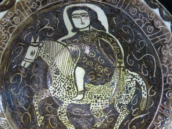 Amazon.co.jp: c白地単彩騎馬人物文鉢大アフガニスタン15世紀