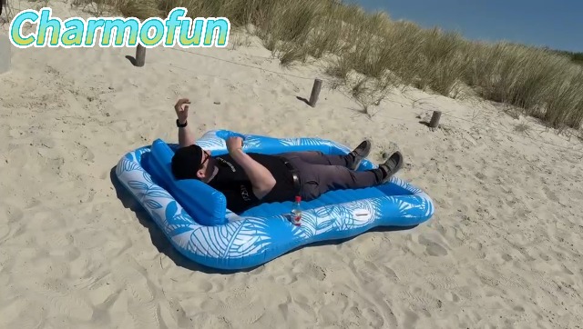 EcoFurnix Matelas Gonflable Piscine 2 Places, 220 x 160 cm, Tanning Pool avec Appuie-Tête Amovible et Porte-Gobelet, Vert - Jeux - Jouets