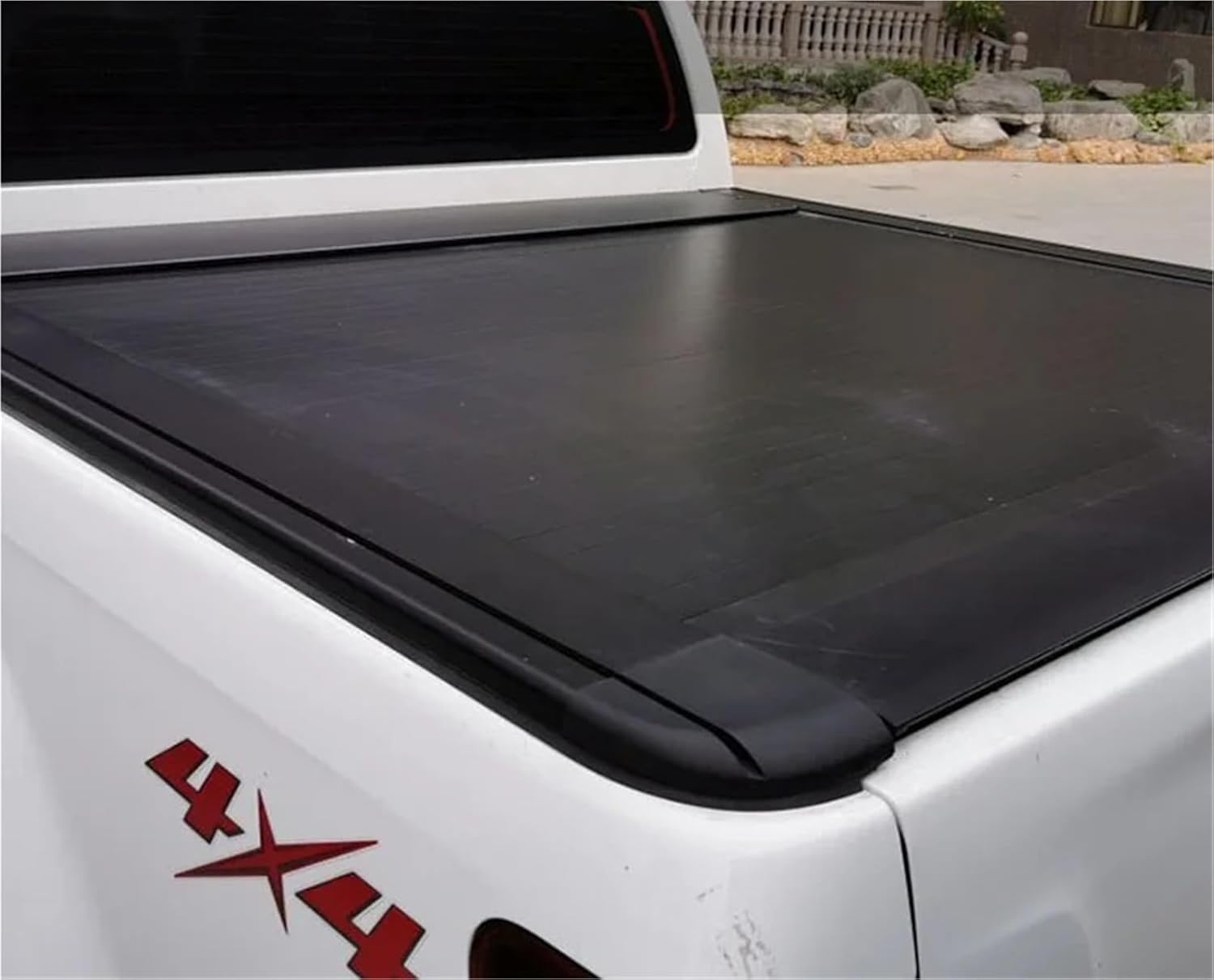 Retractable Truck Bed Tonneau Cover | LG119M | Fits 2008-2016 Compatible with Ford F-250/350 Super Duty 8' 2" Bed