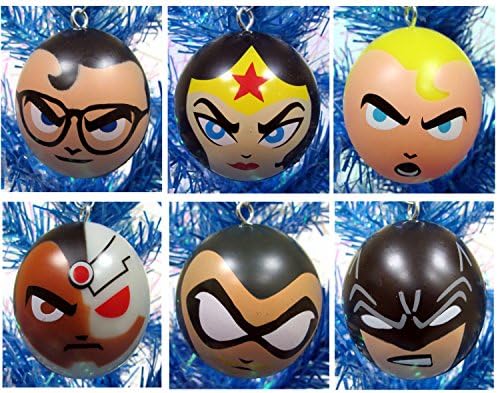 DC Comics 6 Piece Holiday Christmas Ornament Set Featuring Clark Kent, Wonder Woman, Batman, Green Arrow, Aquaman and Cyborg - Shatterproof Plastic Ornaments Range from 2" to 2.5"