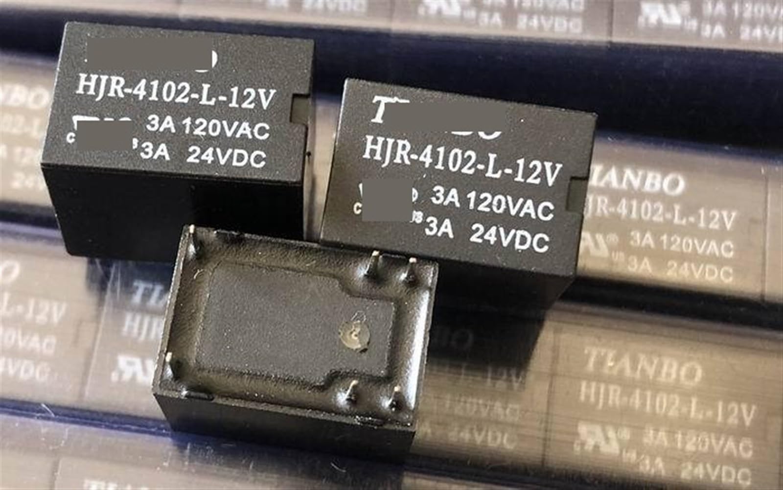 Relais HJR-4102-L-12V 6 broches pour réparer une carte électronique