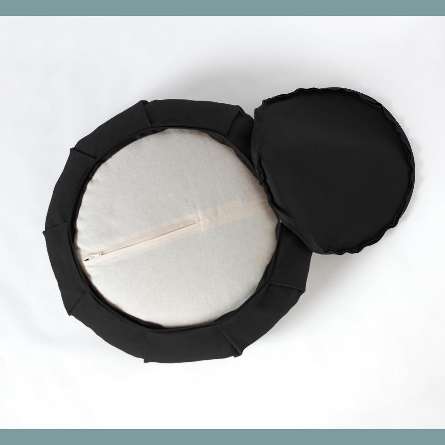 Valore £14 free Zen nero cuscino da meditazione Zafu, riempito con grano saraceno biologico Lolla
