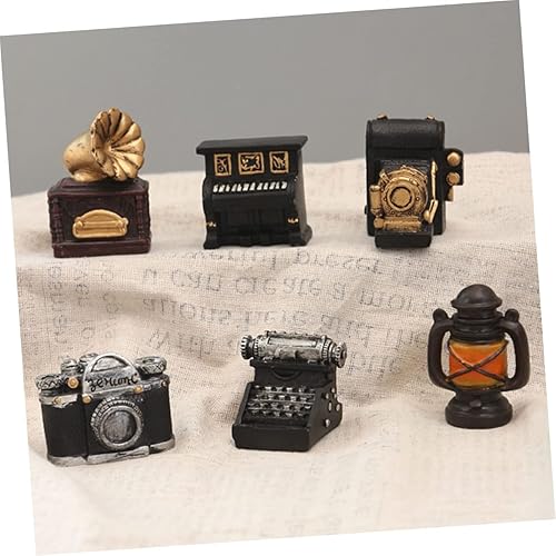 Miniatura 7 de BESPORTBLE 6 piezas de adornos de resina artesanías decoración mini habitación mini electrodomésticos juguete motosierras mini cosas miniaturas