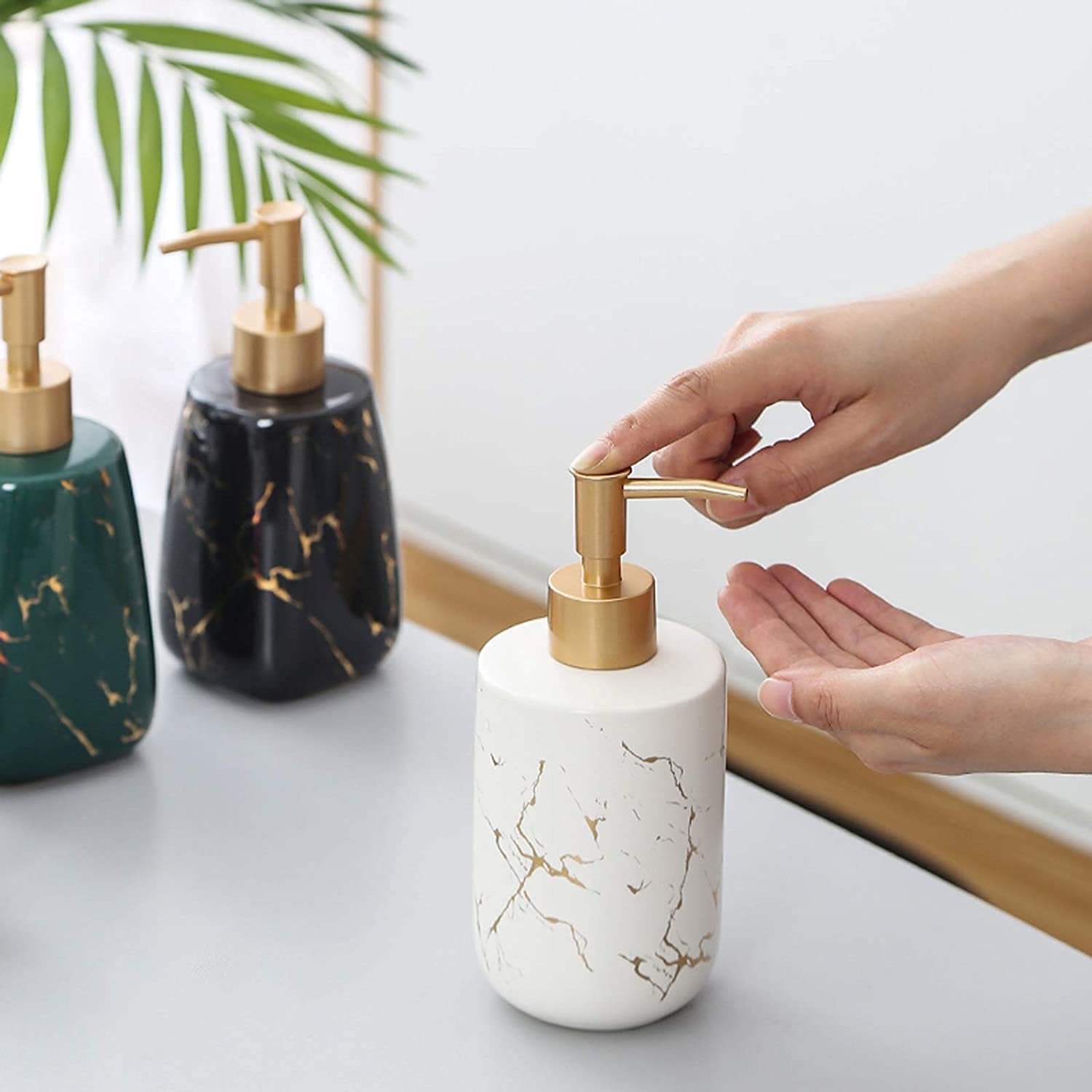 Set di dispenser di sapone liquido da bagno in ceramica moderna – Set di 4 dispenser di sapone liquido ricaricabile verde e nero per stanza delle polveri – Elegante kit dispenser per bottiglie a pompa