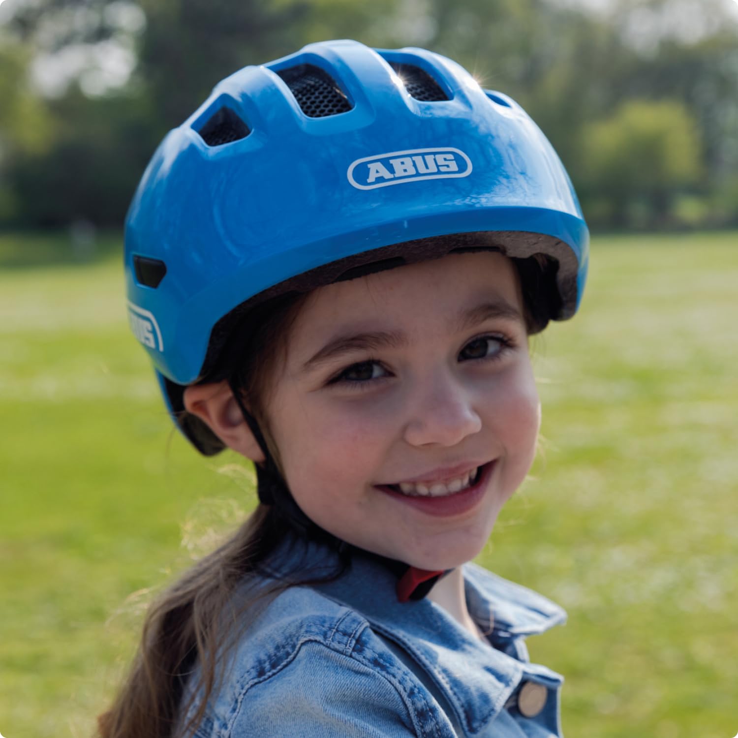 ABUS Casque pour Enfants Smiley 3.0 - Casque de vélo avec Coupe Basse, Designs adaptés aux Enfants & Place pour Une Tresse - pour Filles et garçons
