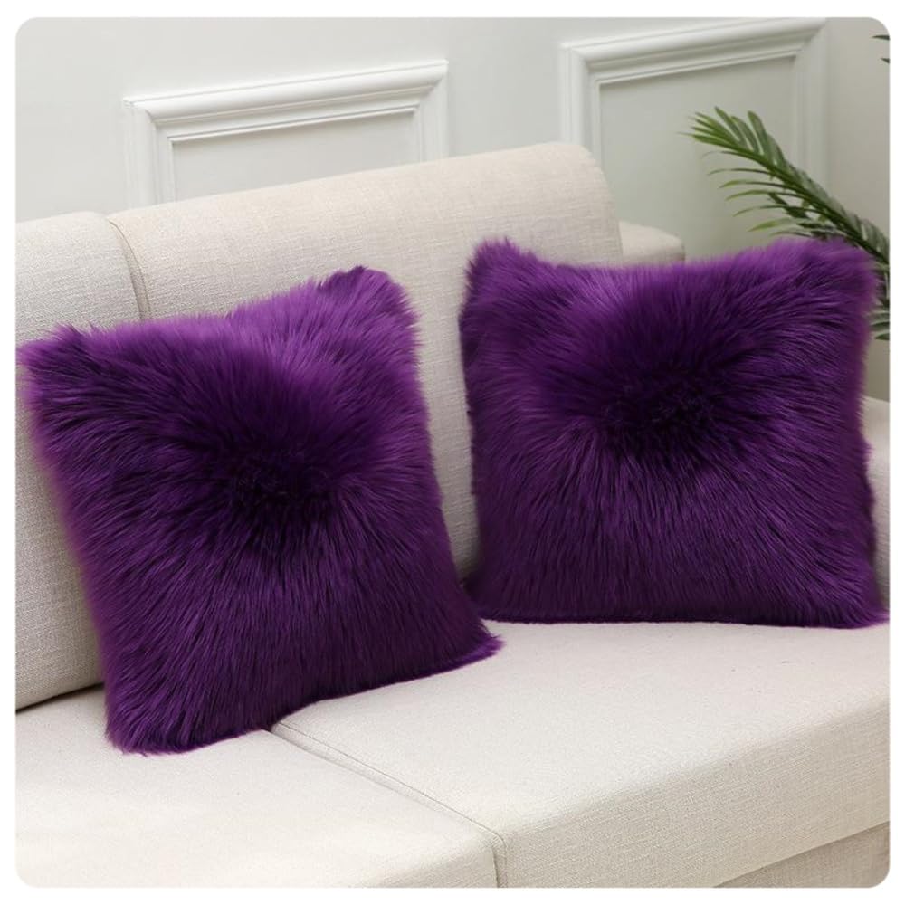 Housses de coussin douces pour transformer l'ambiance cocooning de votre salon