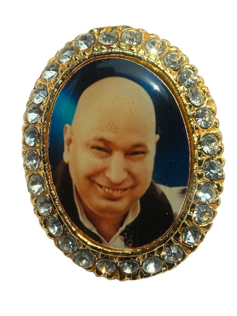 Guru Ji Swaropp Brooch | Jai Guru Ji Maharaj Handmade Brooches for Men and Women (1) (B09ZSGM9WN) Amazon Price History, Amazon Price Tracker