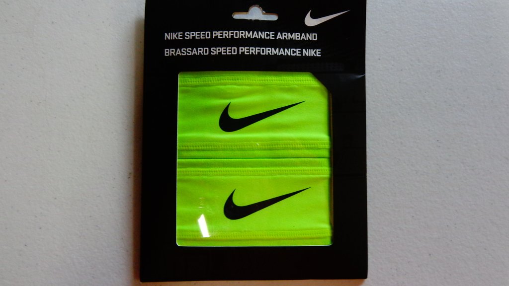 nike speed performance armband