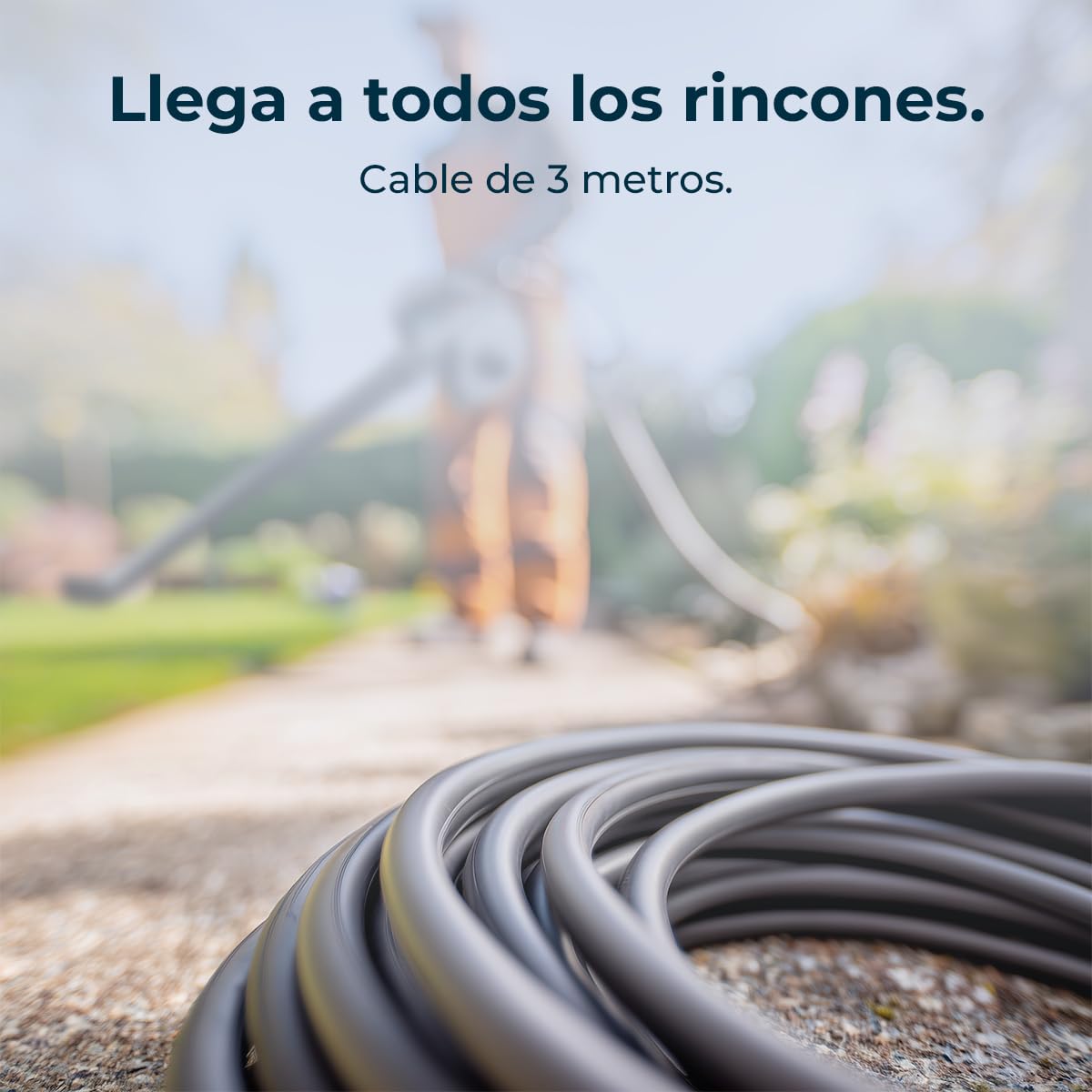 Cecotec Soplador de Hojas con Cable Airforce 720. 700W, Velocidad hasta 190km/h, Volumen hasta 4,96m³/s, Ligero, Versátil, Incluye Accesorios de Boquillas y Tubos Intercambiables, Cable de 3m