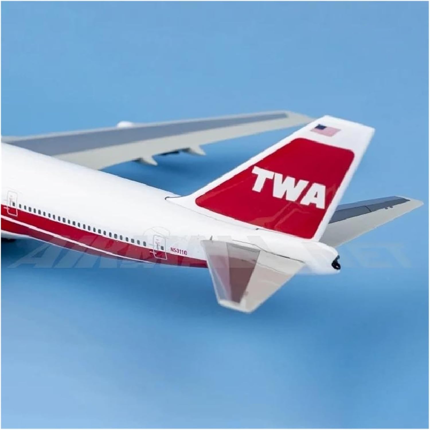Miniature Scale 1 400 for TWA B747-100 N53110 DieCast Alloy Aircraft Model Collection Souvenir Flying Toy Game Kits