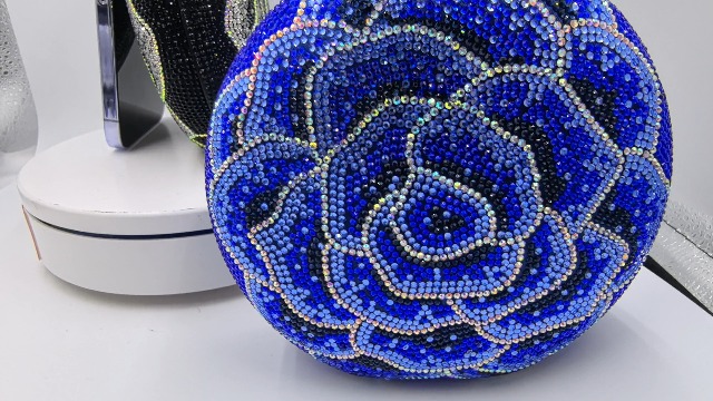 Boutique De FGG Round Flower Clutch Purse Women Rose Crystal