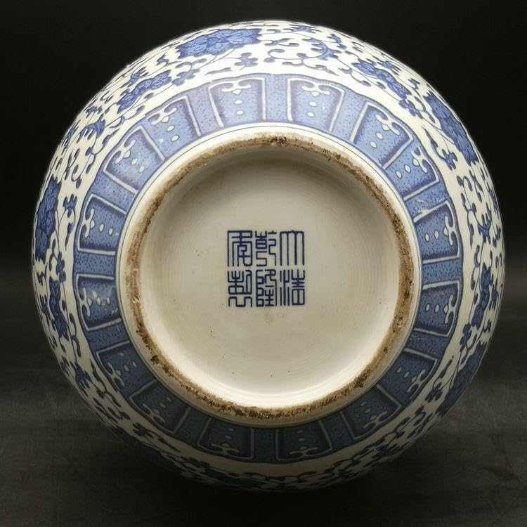 绿釉刻牡丹花梅瓶 工芸品 陶磁器 装飾品 花瓶 花器 美品 美術品 置物 陶芸 工芸品 陶磁器 装飾品 花瓶 花器 美術品 置物 陶芸 绿釉刻牡丹花