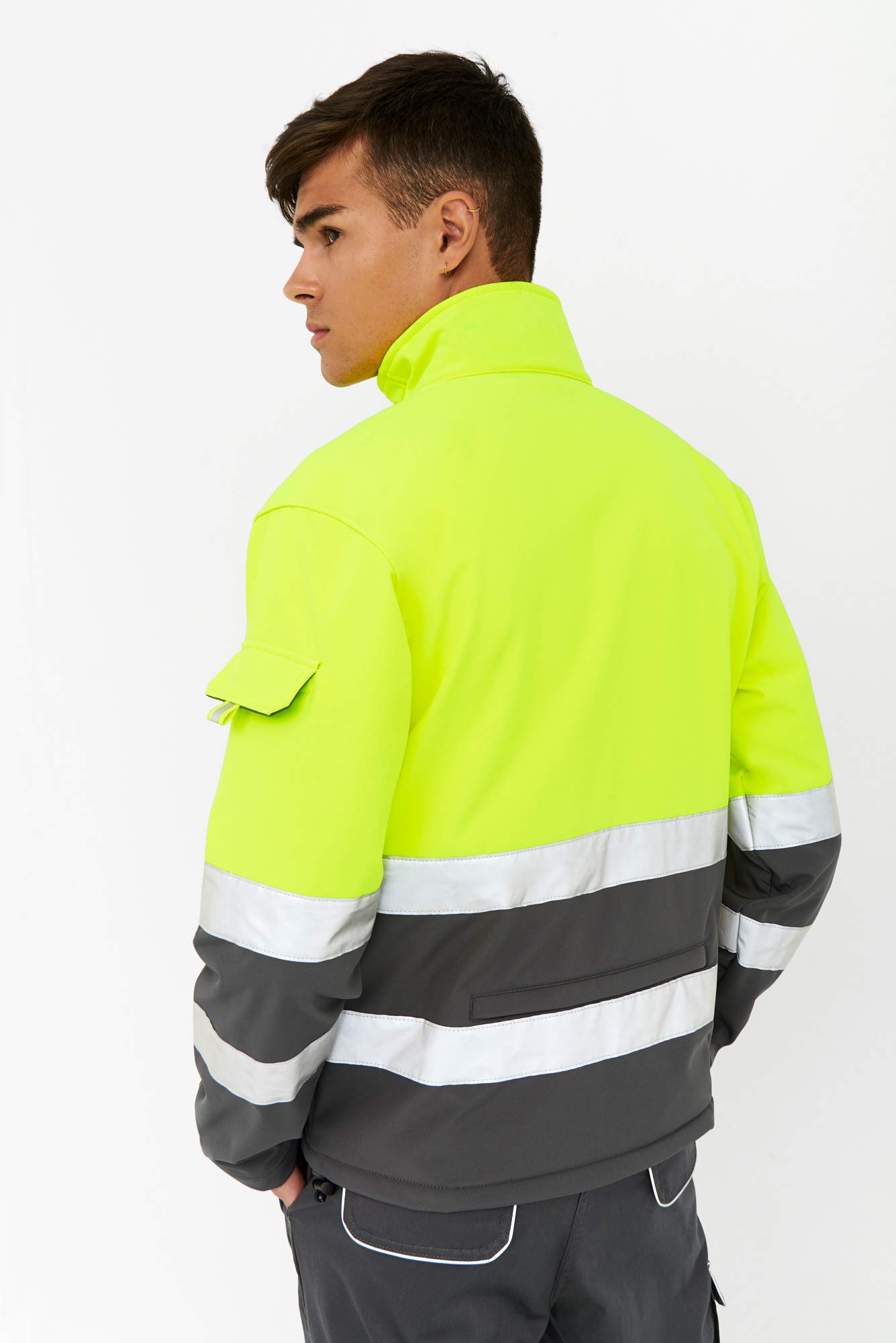 Chaqueta De Trabajo Reflectante Softshell Alta Visibilidad de Hombre Profesional. Ref: 4756