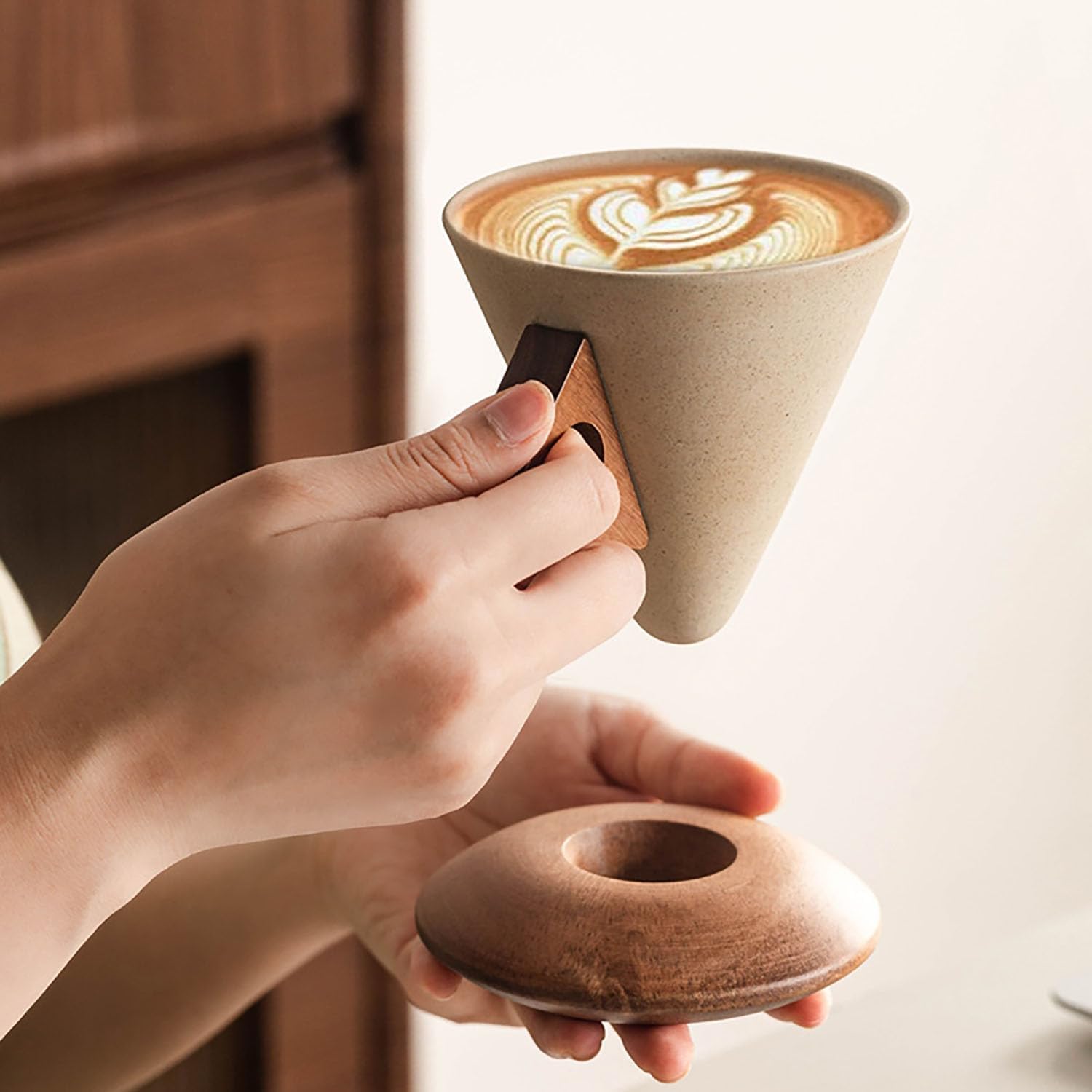 Vintage Cone Shaped Coffee Mug with Wooden Handle, 200ml Creative Cone-Shaped Mug with Wooden Base, Suitable for Home, Office, and Restaurants (2pcs)