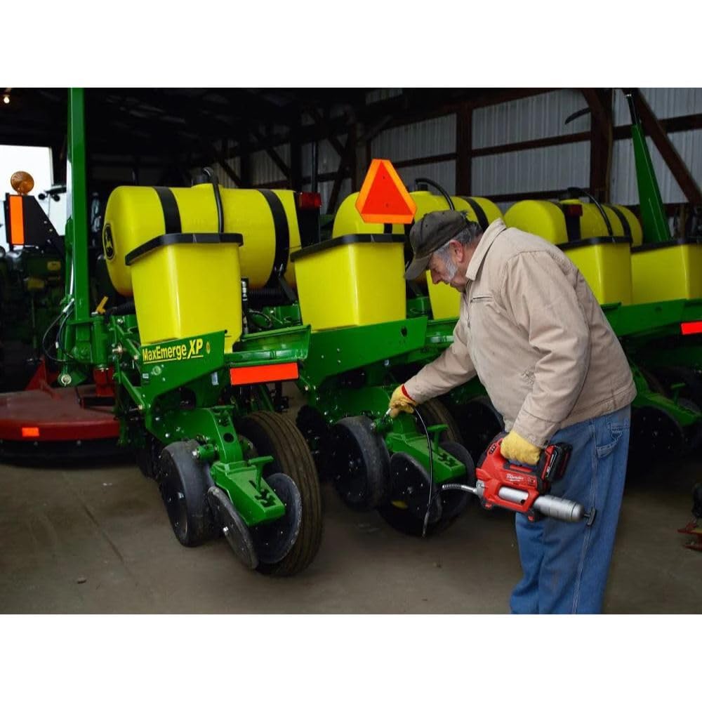 Milwaukee Electric Tool 2646-21CT M18 Grease Gun Kit