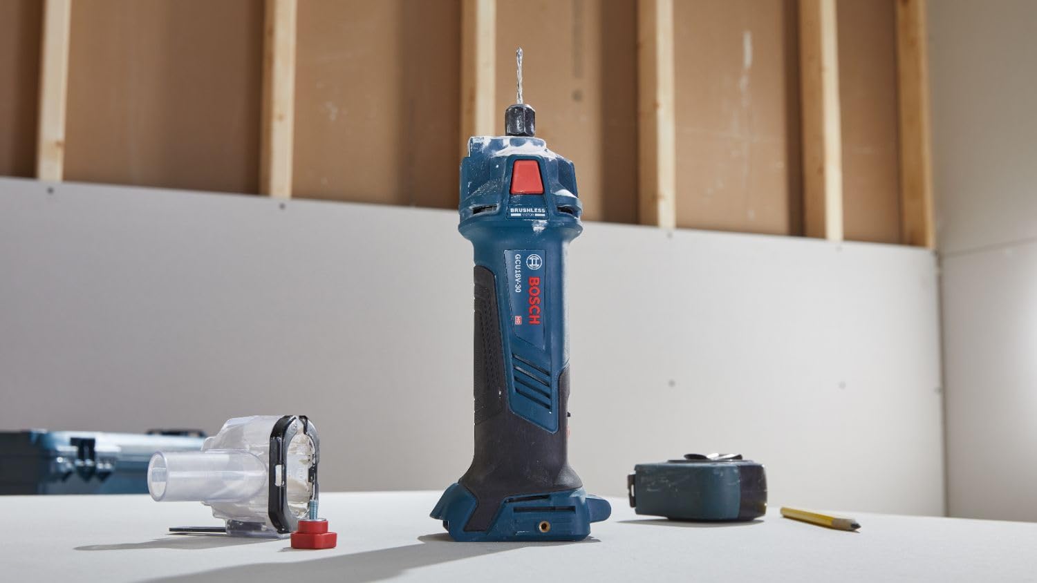 BOSCH GCU18V-30N Outil de découpe sans fil pour cloison sèche sans balais 18 V (outil nu)