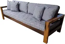 Sofa em madeira de demolição com futons em tecido acquablock lindo e muito confortavel