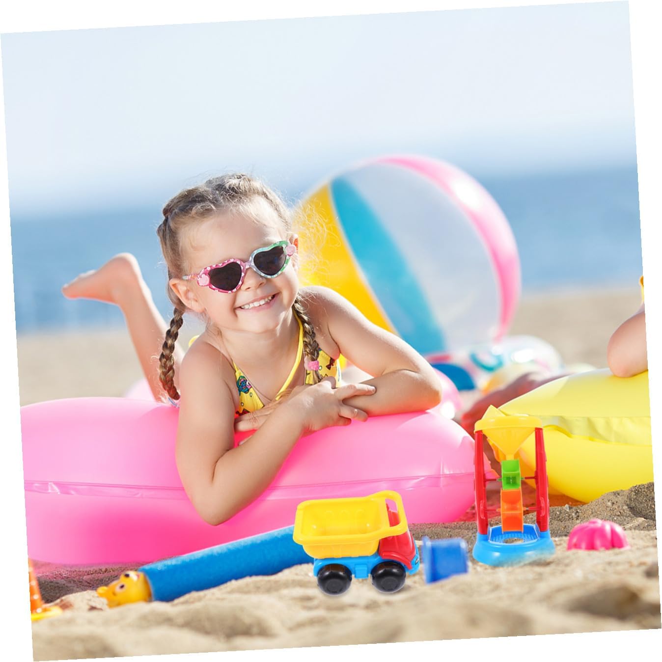 YARNOW Outdoor Beach Sand Lightweight Sand Playing Tools with Molds for Creative Sandcastle Building Sandbox Plaything for Boys