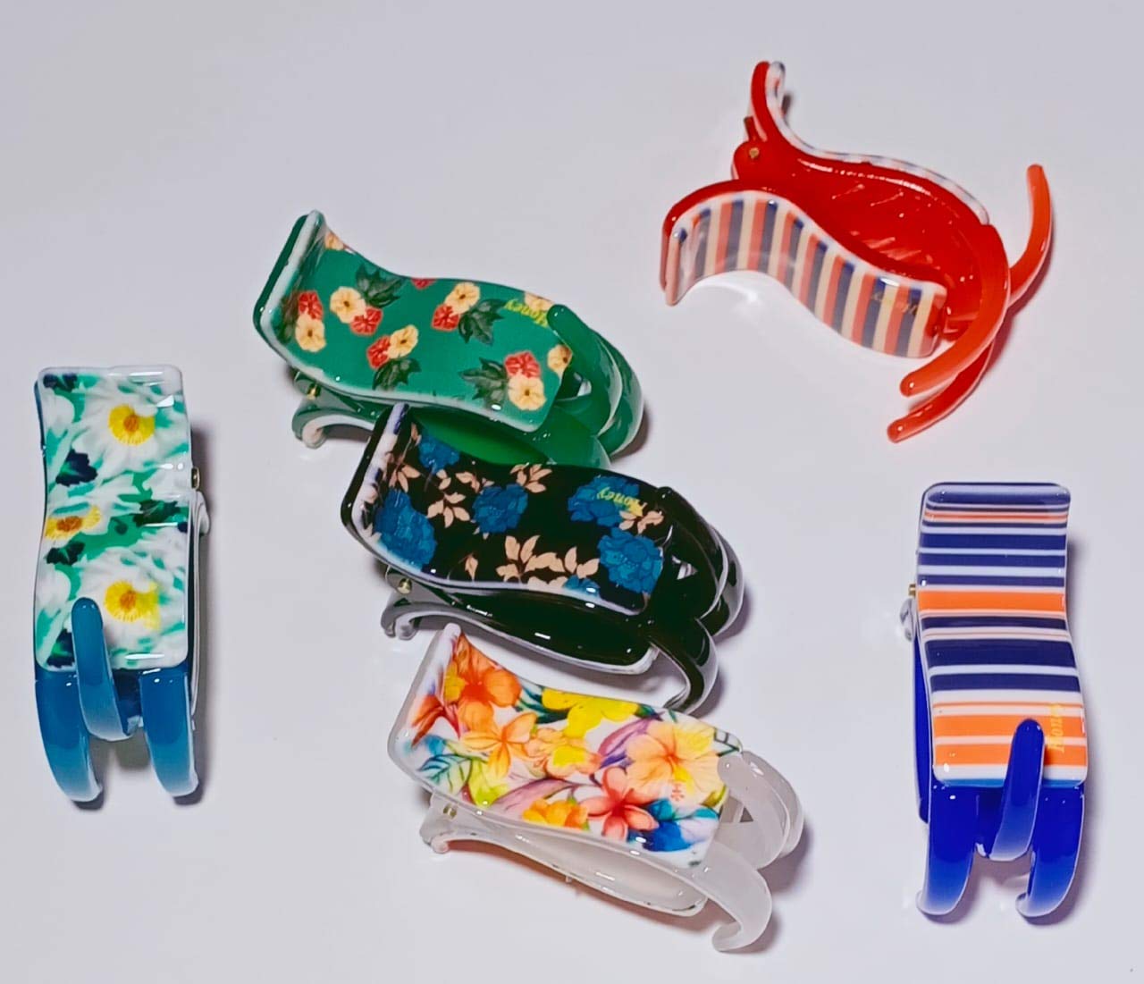 Hair Clutchers Medium-Size Multi-colored Color Imported Acrylic Material Butterfly Hair Clips For Women & girls (6 Pcs, Multi-colored Colour) (B08QGPHRPC) Amazon Price History, Amazon Price Tracker