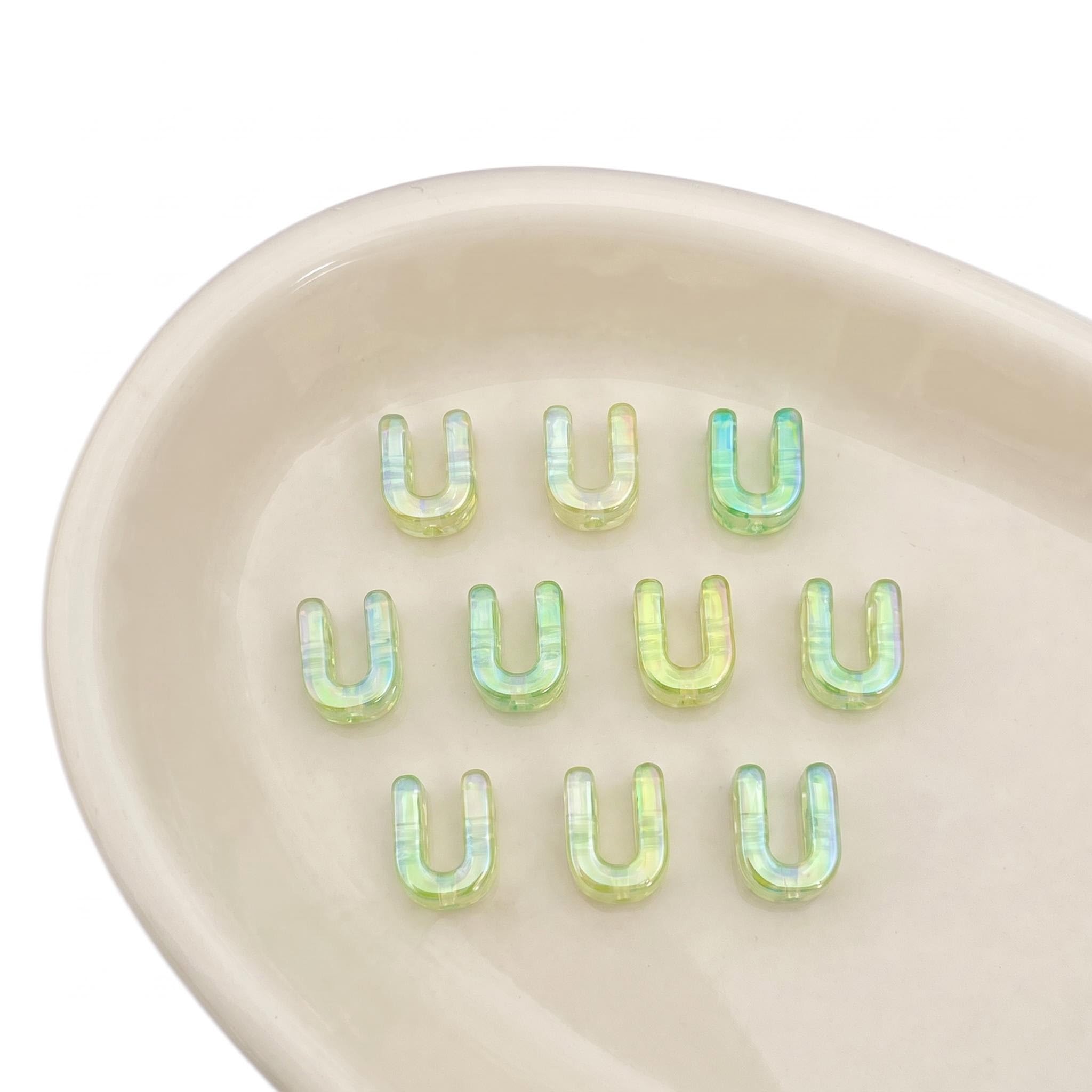 Letter Beads 10pcs, Large Acrylic Alphabet Beads with 6mm Hole, Iridescent Holographic UV Plated for Bracelet Making, Jewellery, Keyrings & Craft (Iridescent Green, Letter U)