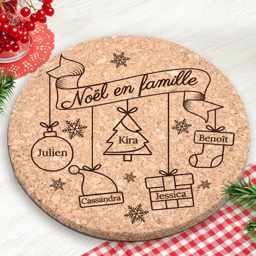 Dessous de plat en liège de Noël avec jusqu'à 9 prénoms de membres de la famille, amis personnalisés, idée cadeau fêtes de fin d'année, noms, texte au choix, 19cm