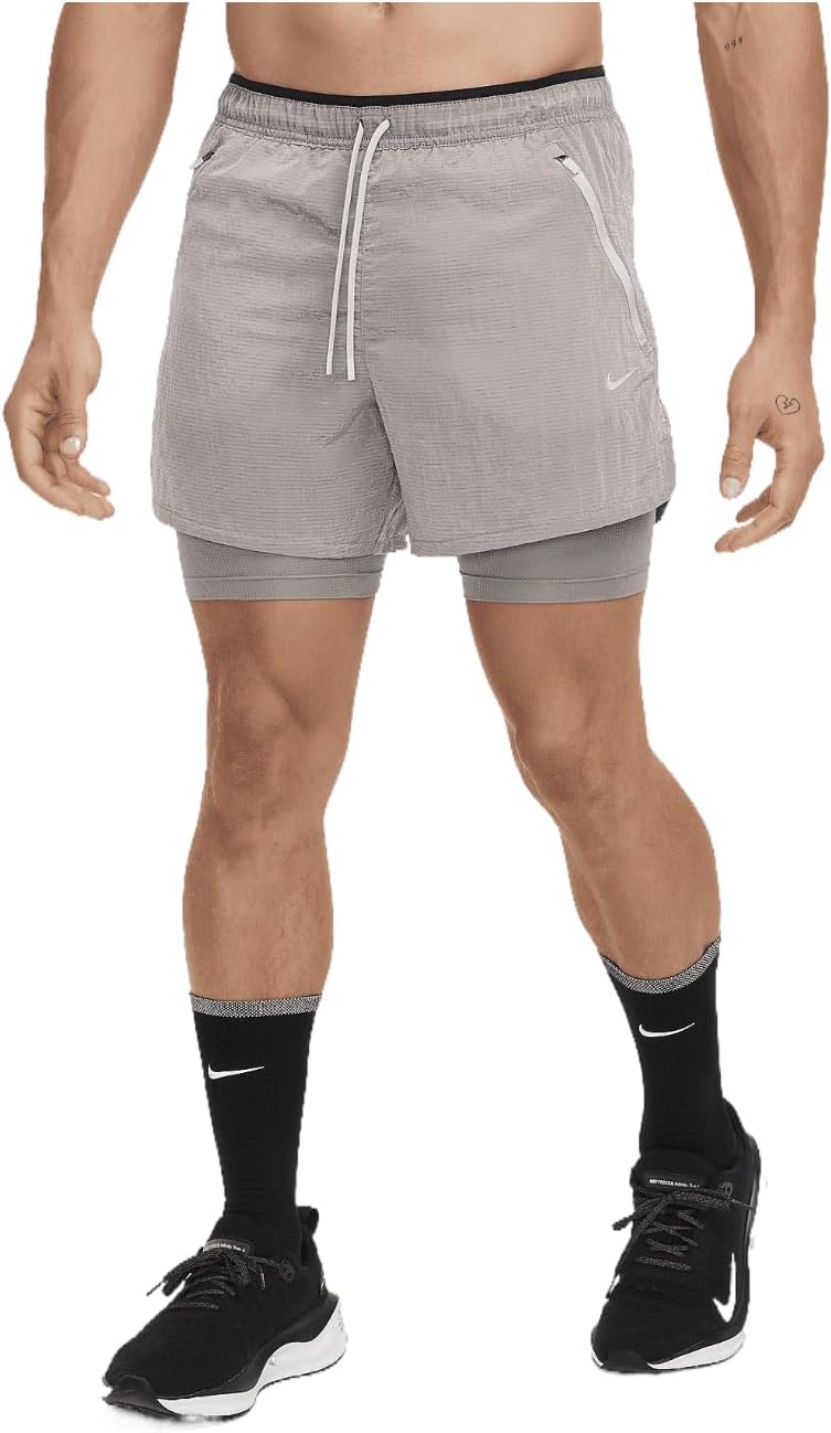 Nike Stride Running Division Men's 5" Dri-FIT Water-Repellent 2-in-1 Running Shorts (Platinum Violet, FZ1135-019) Size Small