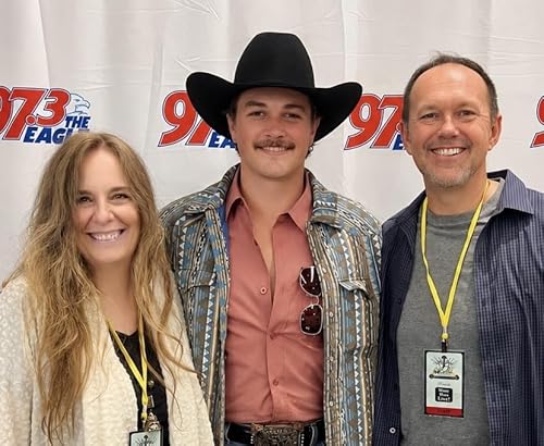 Zach Top Chats Grammys, Cowboy Life, and Festival Fun with Steve & Karen