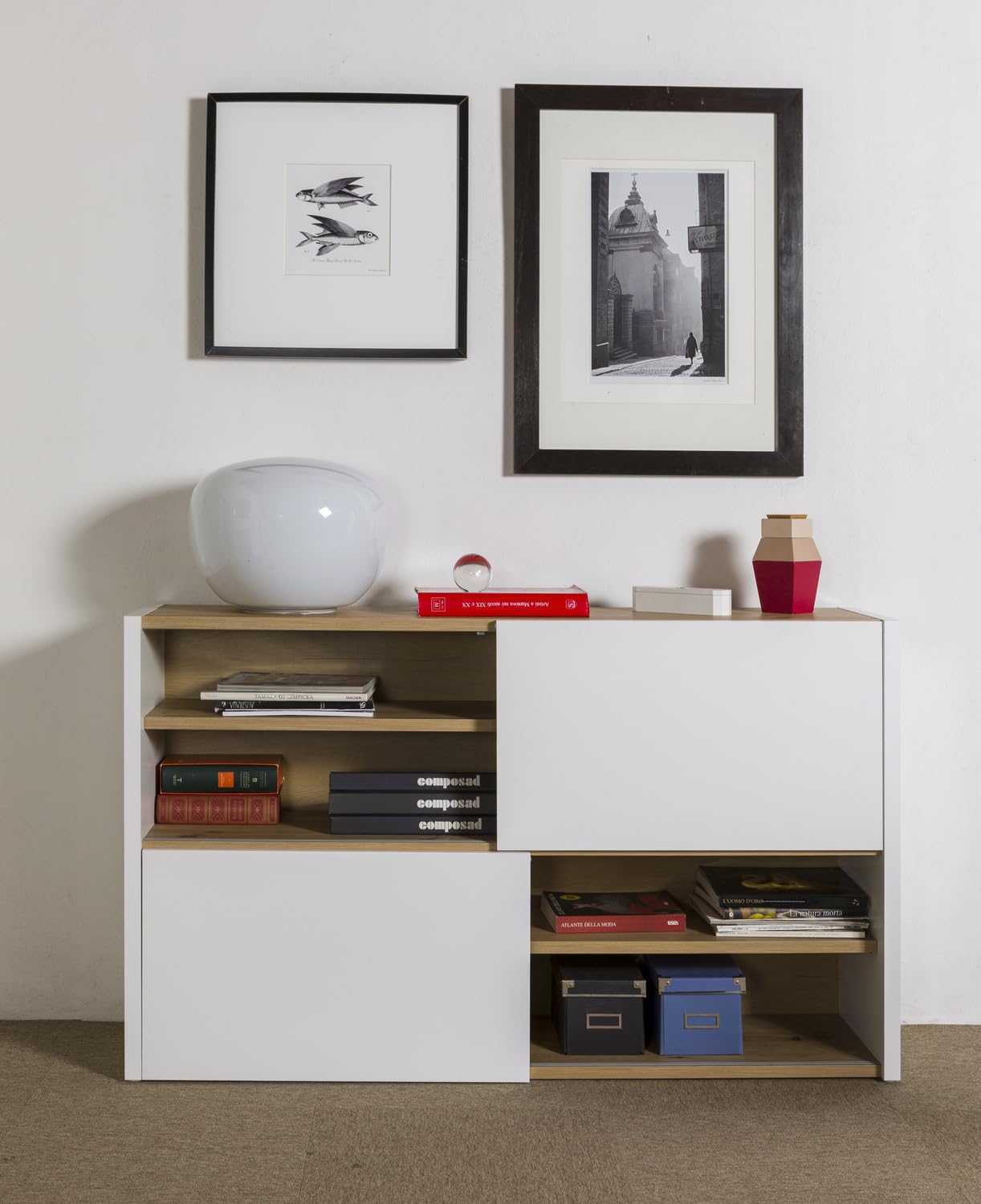 Composad | Base Multiuso della Linea ABILE con 2 Ante Scorrevoli, Mobile Archivio per Uffico e Home Office, (LxAxP):140x84,5x35,4 cm, Bianco Laccato e Rovere Mielato